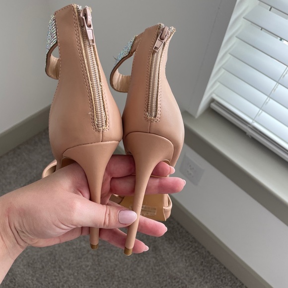 Nude/tan pointed toe heels | Rhinestone ankle band | Size 8 - Picture 2 of 11